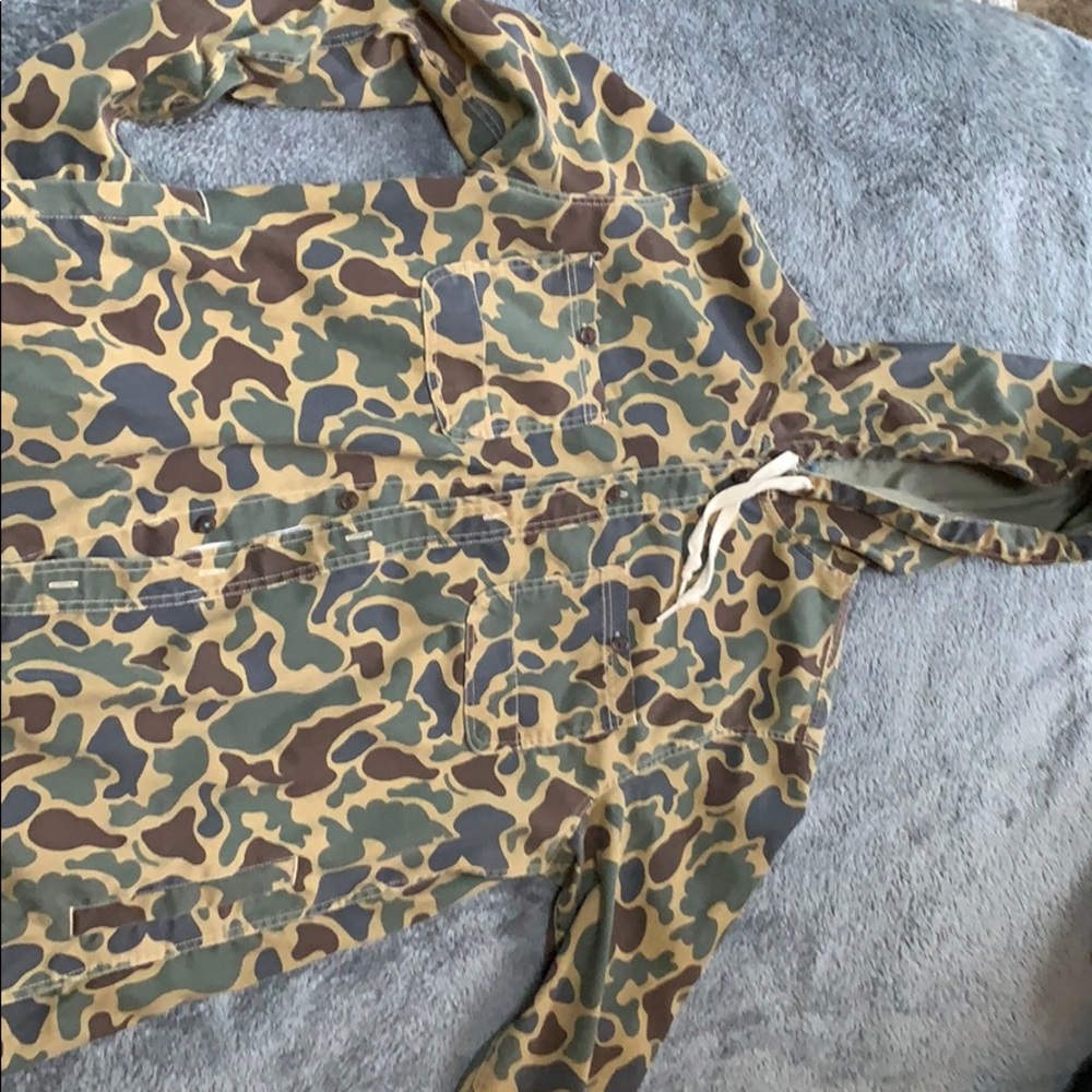 Nice trenchcoat camouflage